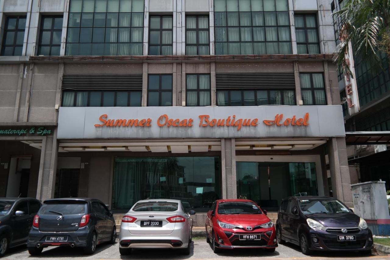 Summer Oscar Boutique Hotel سوبانغ جايا المظهر الخارجي الصورة